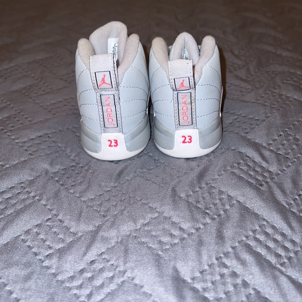 Kids Jordan 12 Retro Shoes - Picture 5 of 5